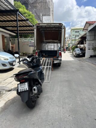ส่งมอเตอร์ไซค์เข้าหอพัก มข
