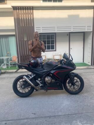 ส่ง Honda CBR500R จากพัทยาไปเกาะพะงัน